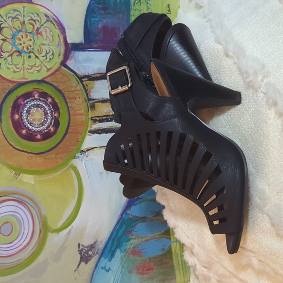 Diana Heeled Sandals New SZ 8.5 - Picture 2 of 7